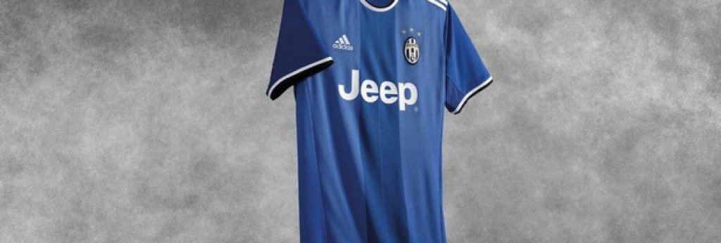 Тениската за гостуващите мачове за 2016/17 се отличава с дизайн в два тона синьо, създаващ динамичен ефект, който напомня на тениската за домакинските мачове