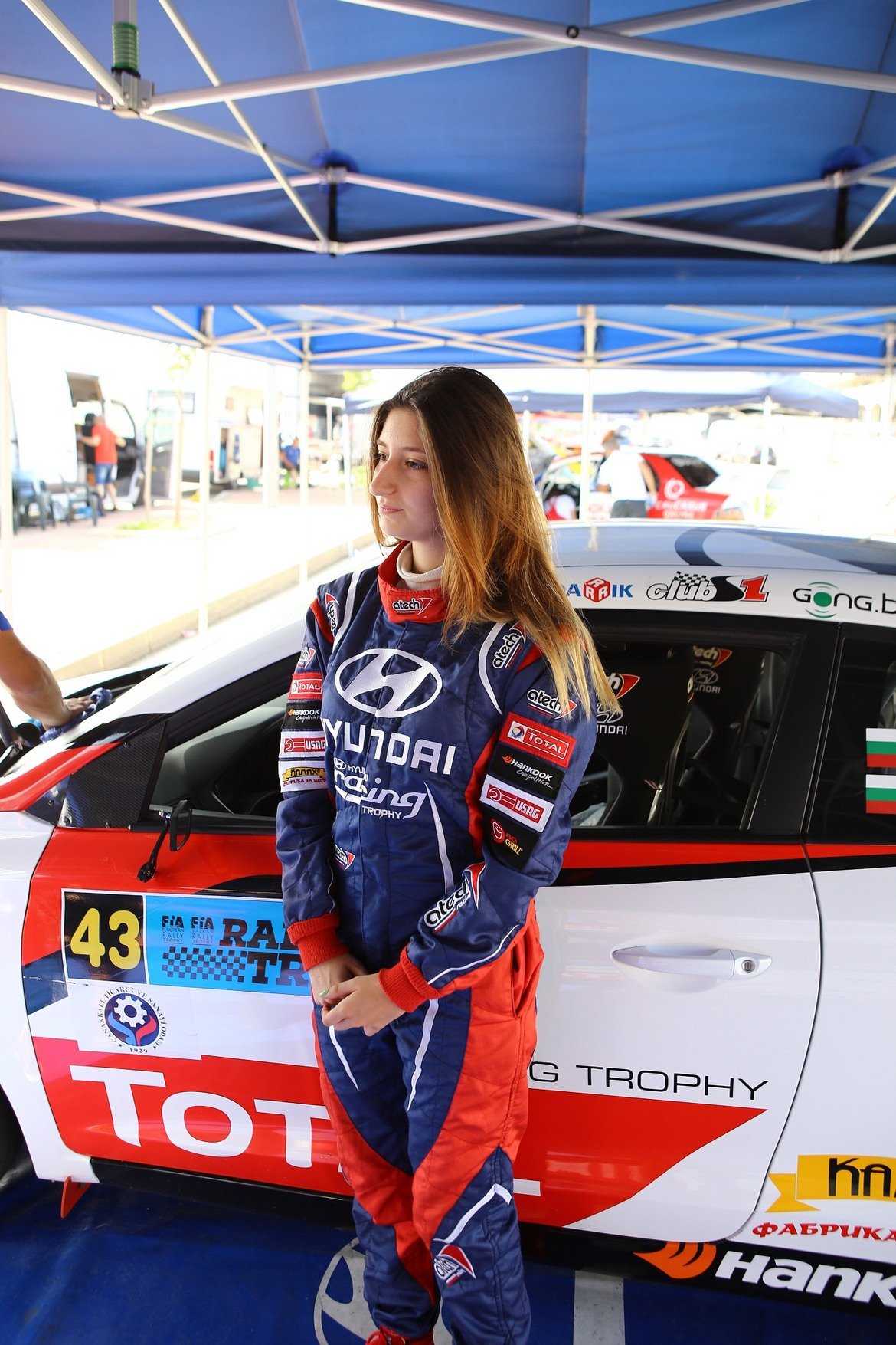 Виктория Гъркова е от Пловдив и е на 20 години. Тя е състезател по картинг и рали пилот в Hyundai Racing Trophy.