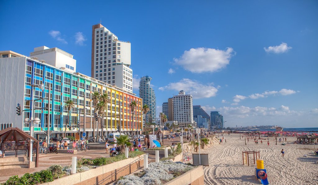 1280px-Tel_Aviv_Promenade_panoramics