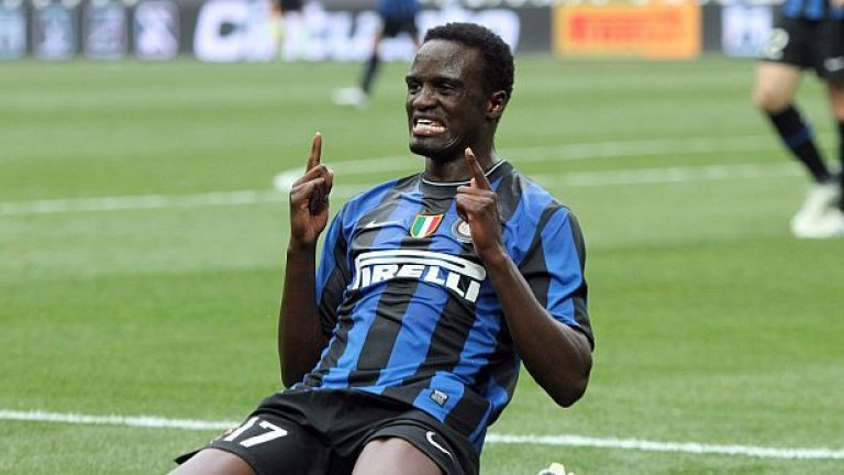 Младият кенийски полузащитник на Интер куфее след гола си срещу Аталанта
