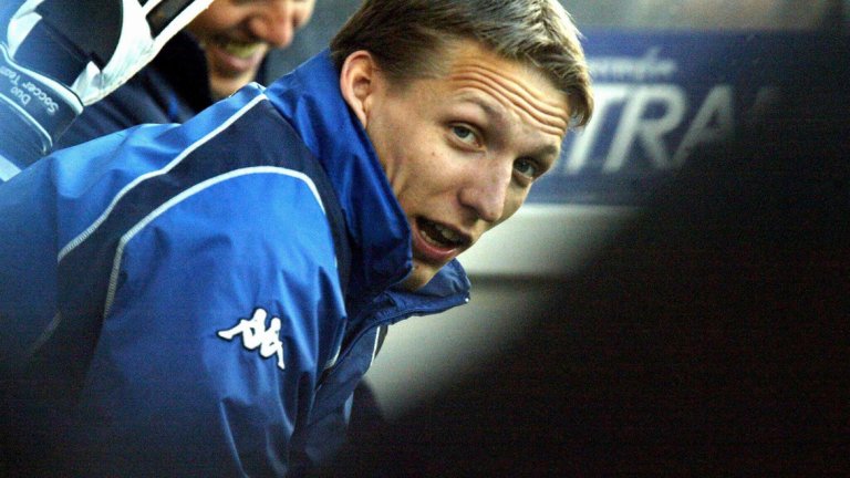 Уесли Сонк - 2002 (Генк)
30 гола в 32 мача за Генк му спечелиха място в националния отбор за световното през 2002 г. След още един добър шампионат премина в Аякс, където игра заедно със Златан. За кратко беше и в Борусия Мьонхенгладбах.
