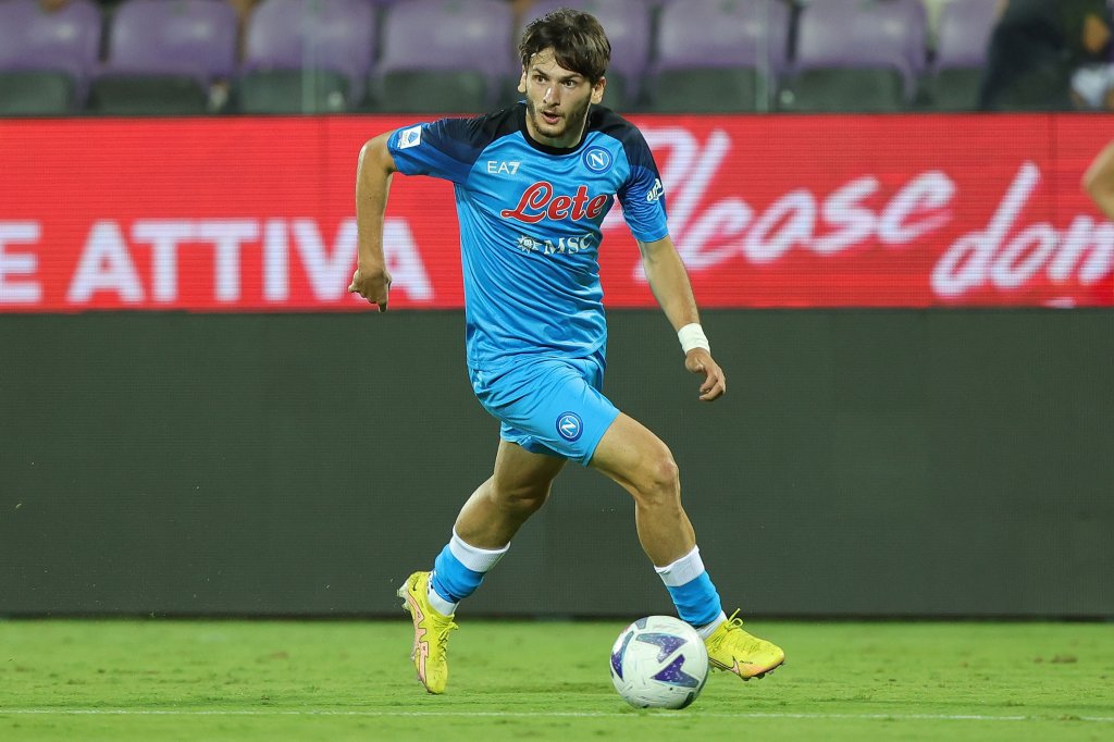 Нарекоха го Кварадона: Той завладя Неапол рекордно бързо и е орисан да стане №1 в историята на Грузия