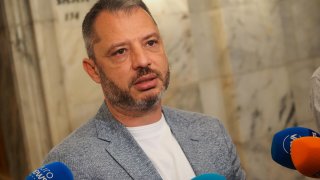 Мярката е превантивна, поясни Делян Добрев от ГЕРБ