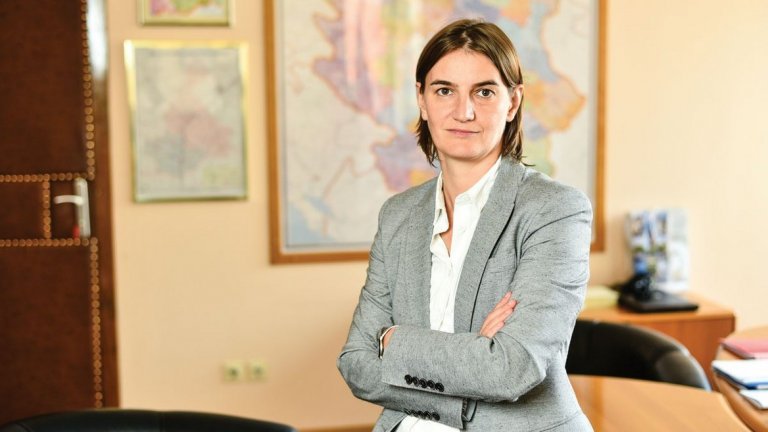 Ана Бърнабич е хомосексуална, борец за човешки права, с опит в бизнеса 