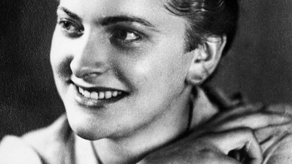 Irma_Grese,_before_July_1942