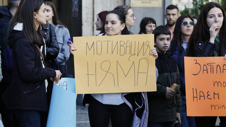 Няма как да се увеличи осигурителната тежест в тотално нереформирана система