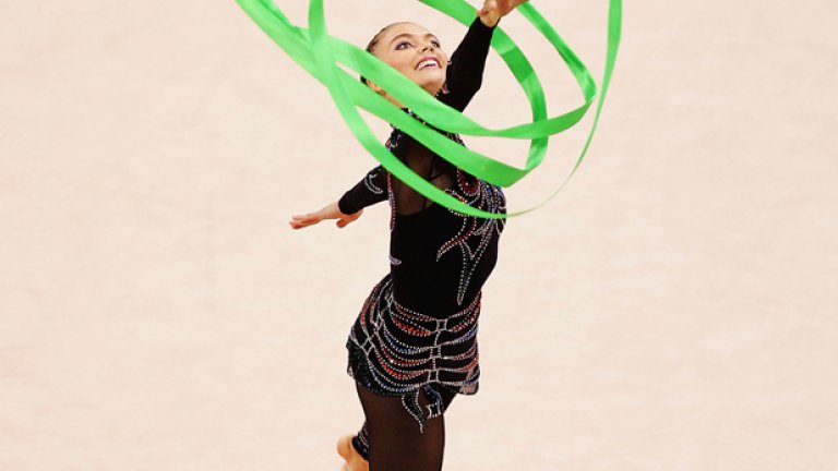 Алина Кабаева взема своето на Олимпиадата в Атина (2004)