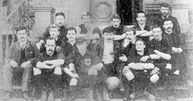 Снимка на отбора на Шефийлд ФК от 1890. По това време клубът вече има история от над 3 десетилетия... Вижте кои са най-старите футболни клубове