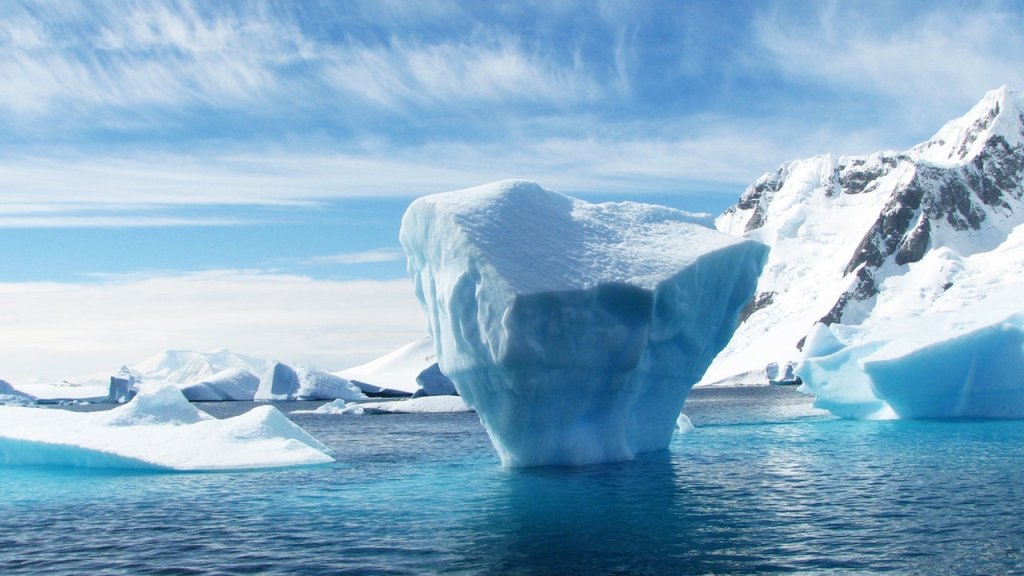 antarctica-arctic-clouds-53389