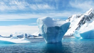 antarctica-arctic-clouds-53389