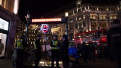 Издирват двама мъже заради паниката в Лондон