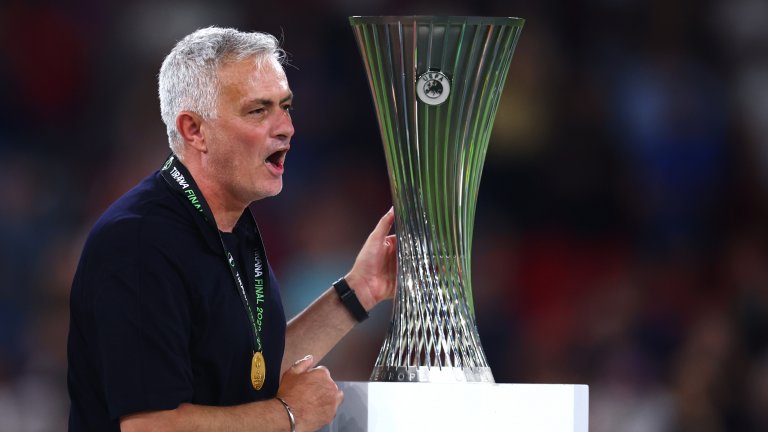 Щастливият Моуриньо: Написахме история! Сега е време да се печем на плажа