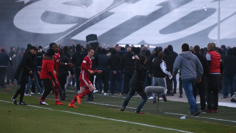 Както се очакваше: Боят на "Лаута" се появи в OkoloFutbola.TV