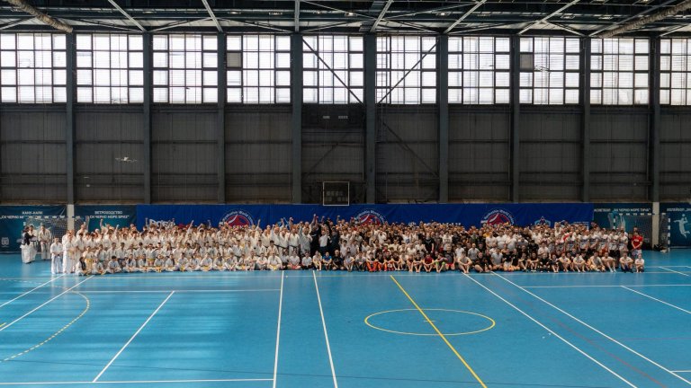 470+ участници, 35 държави, 11 легендарни инструктори, 18 елитни бойци