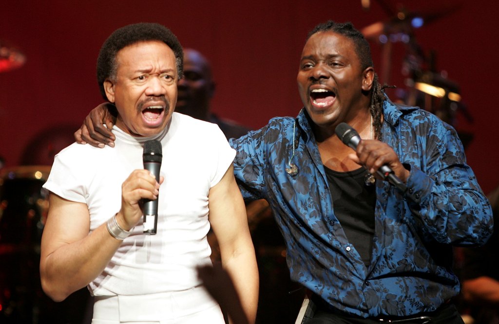 Морис Уайт  
На 4 февруари основателят на Earth, Wind & Fire почина на 74 години. Уайт страдаше от болестта на Паркинсон повече от 15 години.