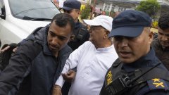 Арестуваха бившия премиер на Непал заради кървавите протести от 2025 г.