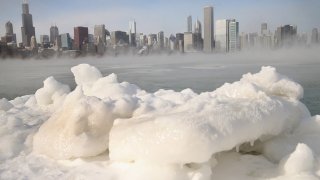 Sub-Zero Temperatures Put Chicago Into Deep Freeze