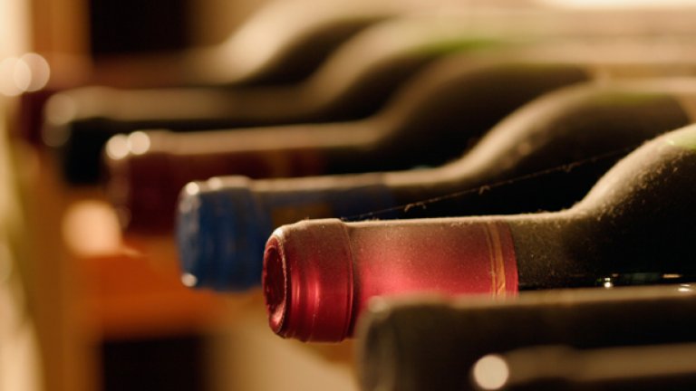 Най-често прилаганата схема за винена колекция е 70-80% червени, 15-20% бели и розета и 5-10% десертни 