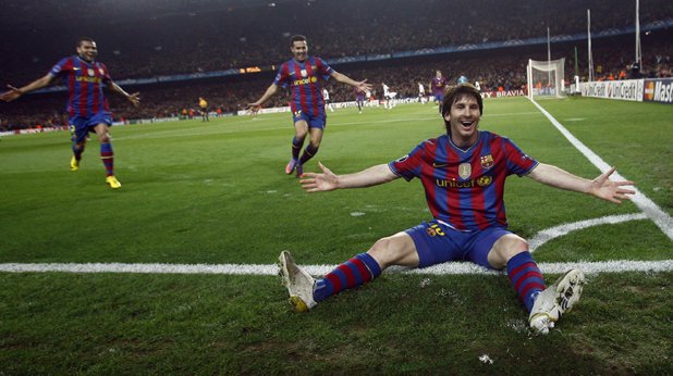 23 февруари (реванш – 16 март): Арсенал – Барселона 
Барселона отстрани Арсенал на четвъртфиналите през 2009/10 и на 1/8-финалите през 2010/11, като през 2006 г., спечели финала на „Стад дьо Франс“ с 3:1 и ликува с трофея.