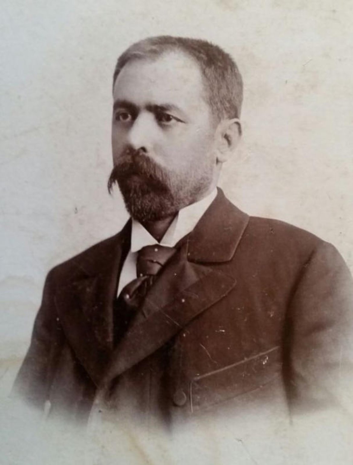 Константин Величков е друг от организаторите на Централния комитет за Южна България. Именно на него е поверена организацията на "гимнастическите дружества". Той е сред политиците в Източна Румелия, водач на крайното крило на Народната партия (съединисти).