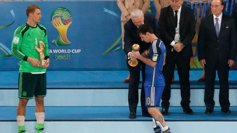 Юли 2014: Аржентинецът стана номер 1 на Световното първенство в Бразилия и изведе страната си до финалния мач, но там голът на Марио Гьотце донесе победното 1:0 за Германия. Меси се размина със Световната купа - и това остава едно от големите му разочарования