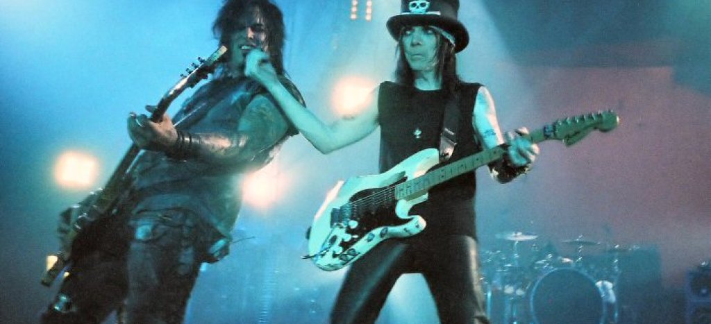 Mötley_Crüe_-_2005