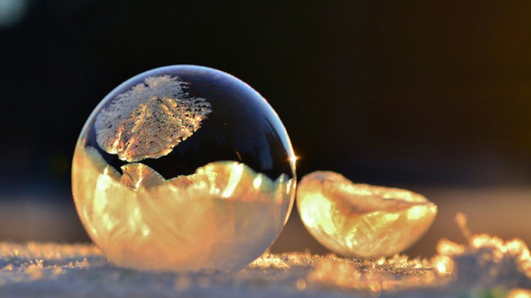 Лед във формата на кристално кълбо I