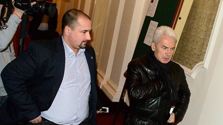 Групата на "Атака" няма да пречи на правораздавателната система по никакъв начин, а ще помогне с чистосърдечните си признания за инцидента във Варна, заяви Волен Сидеров в парламента