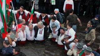 5-годишно момче е най-младият участник в хорото тази година