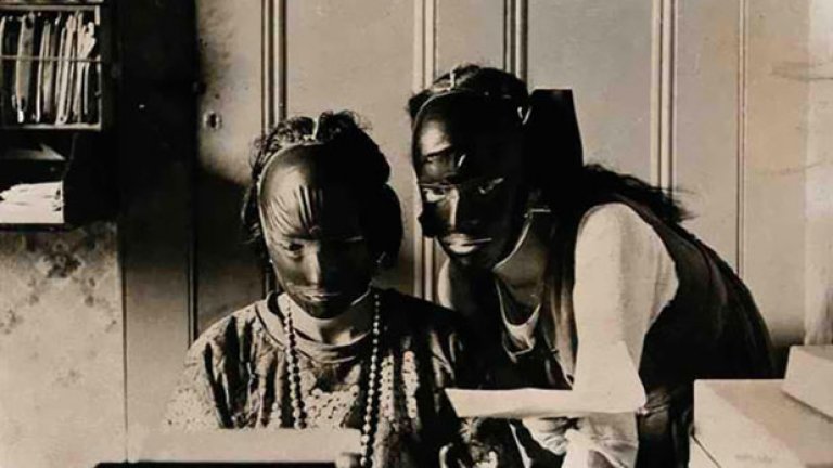 Така са изглеждали маските за красота през 20-те години на миналия век, за да се отърват дамите от бръчки и несъвършества
