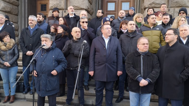 ГЕРБ обявиха, че ще работят за предсрочни избори