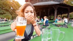 Лошо сипаната бира води до подуване и разваля цялостния вкус