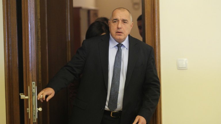 Той отрече да е пращал есемес на Огнян Герджиков