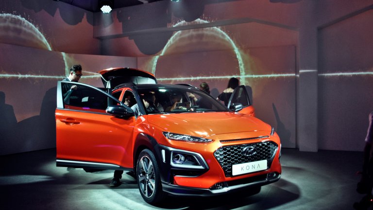 Хюндай Мотор е единственият производител на автомобили, който сам произвежда стоманата за производство на автомобилите си, с големи предимства за изцяло новата KONA, именно здрава, лека каросерия, която подобрява динамичното поведение на пътя и повишава сигурността  на пътниците чрез ползването на стомана с висока якост, широка употреба на горещо щамповане и 115 метра структурно лепило.