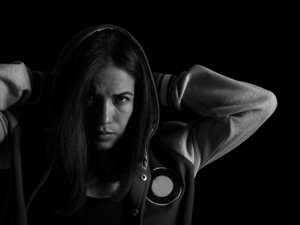 майка, жена