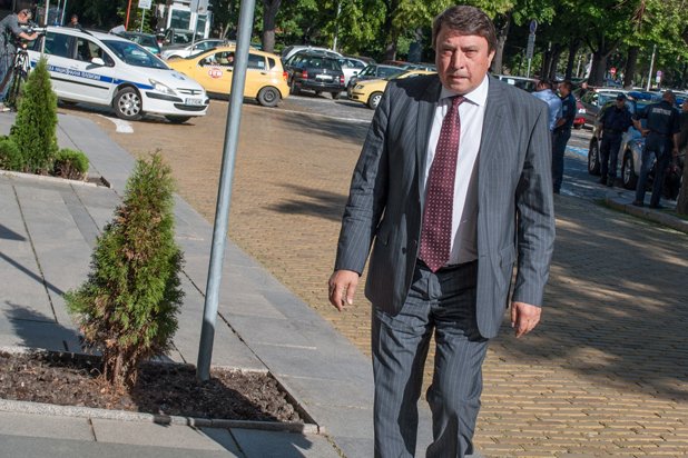 Ще стане ли Младен Червеняков  втори път министър след кабинета Виденов?