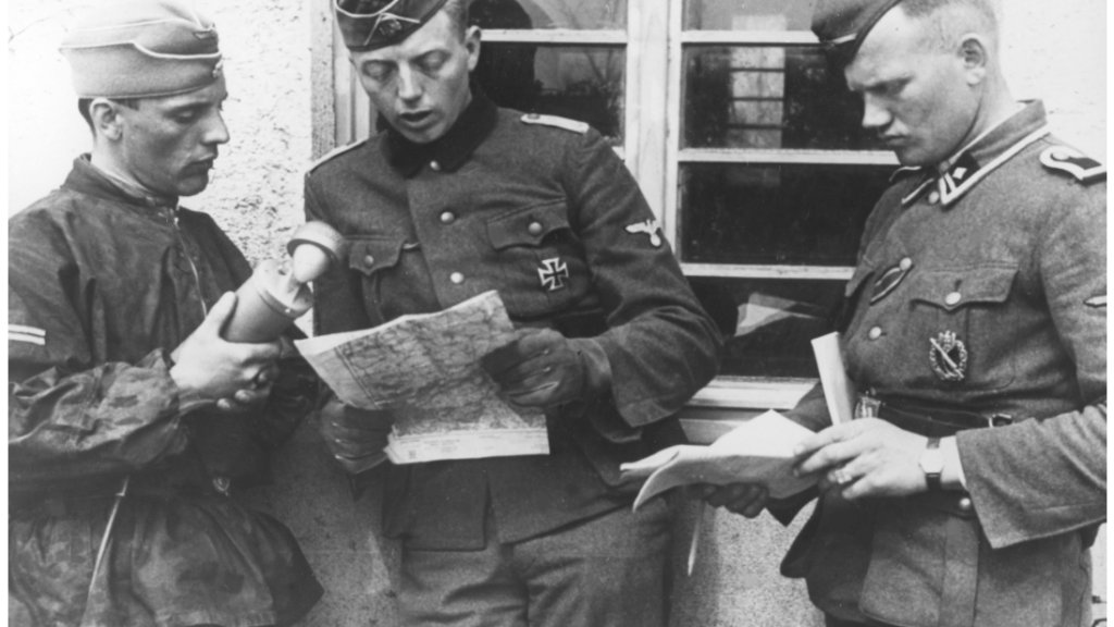 Fritz_Klingenberg_wordt_geïnterviewd