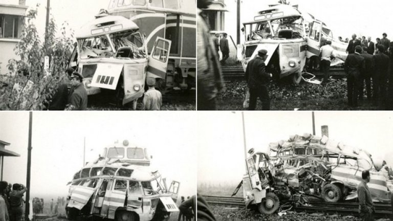 Архивни кадри, показващи унищоженият след катастрофата автобус.
Източник: vzpominky.wbs.cz