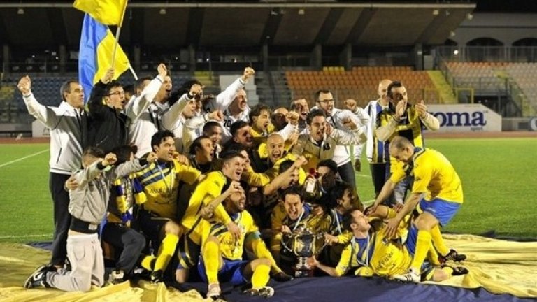 Ла Фиорита обяви на сайта си: "Томази се завръща на терена!". А халфът обясни колко се е вълнувал при жребия.