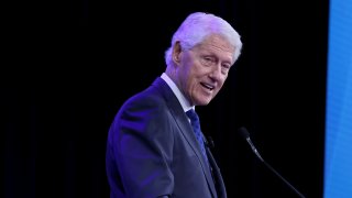 Бившият президент на САЩ е категоричен - прекратил е контакти с финансиста, много преди да излязат на бял свят престъпленията му.