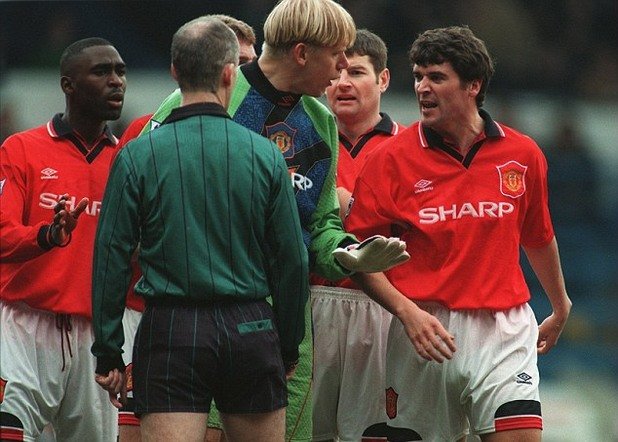 С Шмайхел бяха лидерите на Юнайтед през 90-те, но се оказа, че са имали някои спорове извън терена. Не че ги помнят...