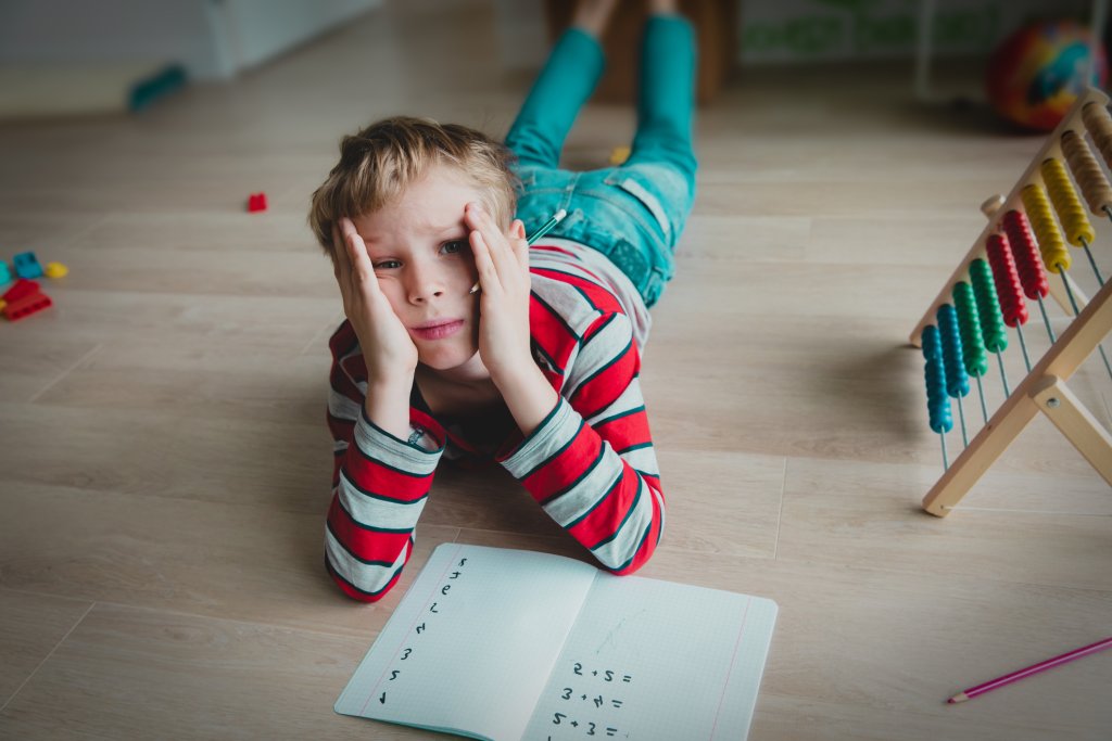 дете, училище istock getty images