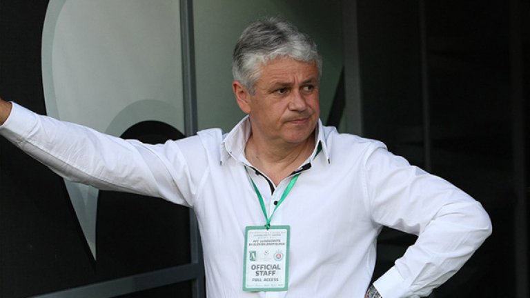 "Срещу всеки отбор ще ни бъде трудно", каза Стоев.