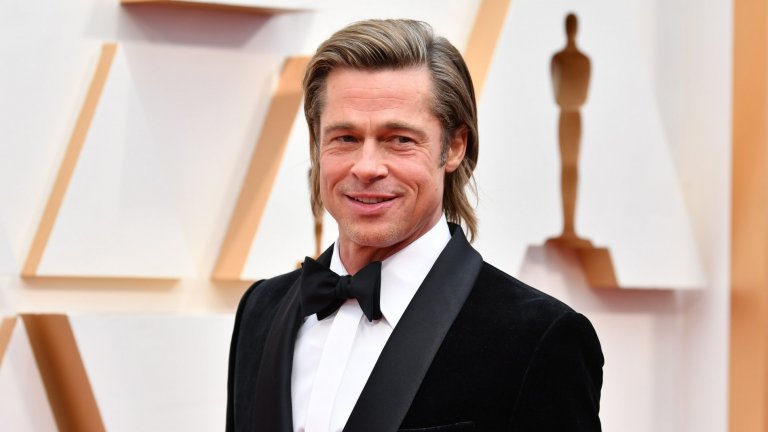 Брад ПитЗа десетото място в класацията на People думите са излишни.