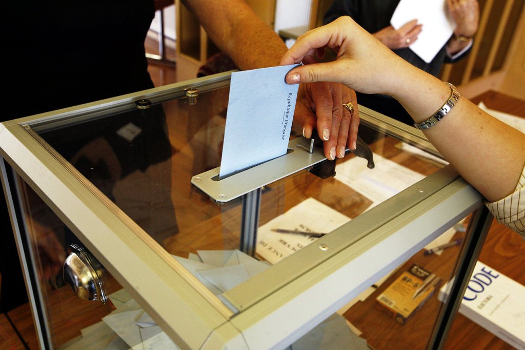 1280px-Election_MG_3455