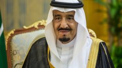 Саудитският крал Салман защити ударите срещу шийтските бунтовници в Йемен по време на срещата на върха на Арабската лига в Шарм ел Шейх, Египет