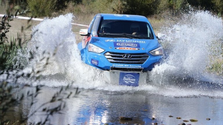 Hyundai Santa Fe T1 защити лидерската си позиция в шампионата след последното офроуд рали в Гърция