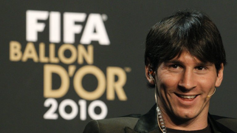 Януари 2011 г. Меси чака да получи втората си "Златна топка" (за 2010 г.). Конкуренцията на Кристиано Роналдо и Самуел Ето`о е сериозна, но... светът вече е обсебен от Месимания.