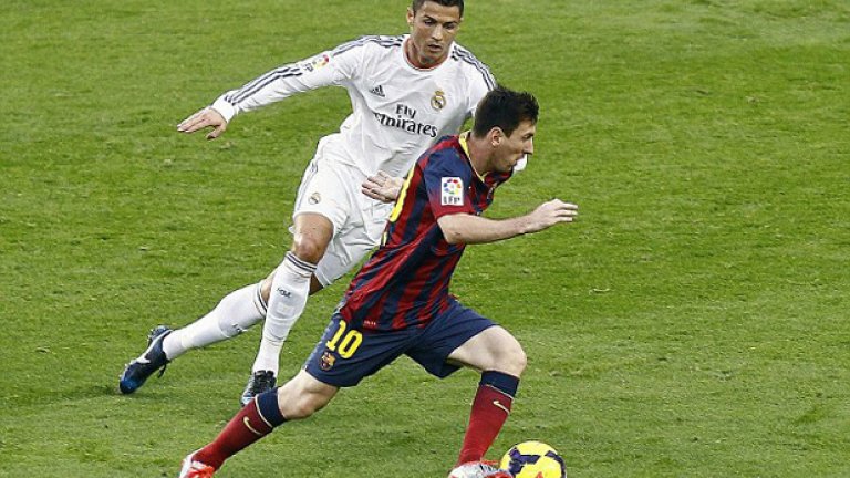 Барселона - Реал, полуфинал в Шампионската лига, 2010-2011 г.
Меси слаломира между бранителите на Реал за един от най-паметните голове в Ел Класико, но не и преди Пепе да бъде изгонен спорно. Меси вкара и втория гол - 0:2 в Мадрид. Последва 1:1 в Барселона и ехидната усмивка на Жозе Моуриньо, обвинил за всичко УЕФА.
А Барса взе купата.