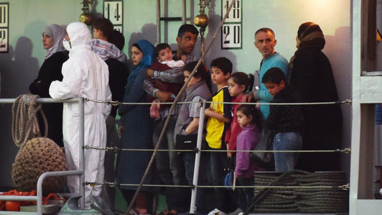 Войната в Сирия и Ирак доведе до безпрецедентно засилване на бежанския поток през Средиземно море